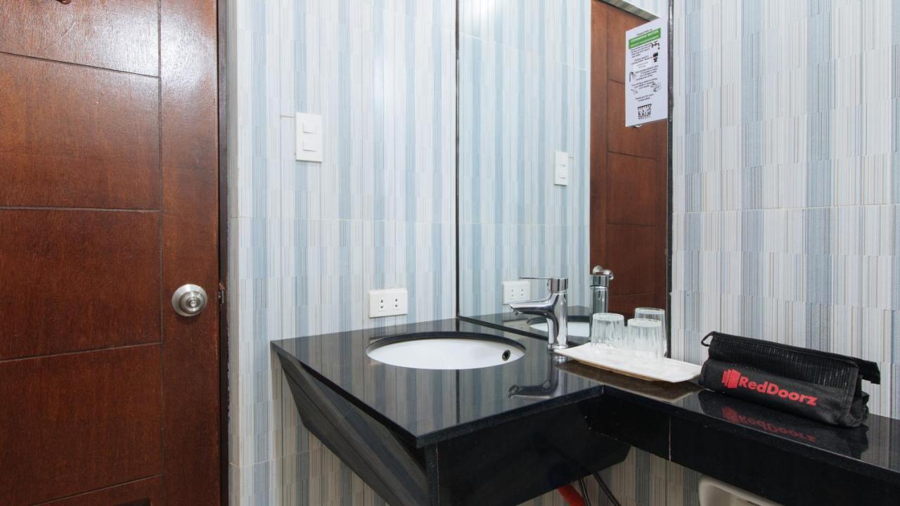 Reddoorz Plus @ Melsol Metro Vigan Extérieur photo